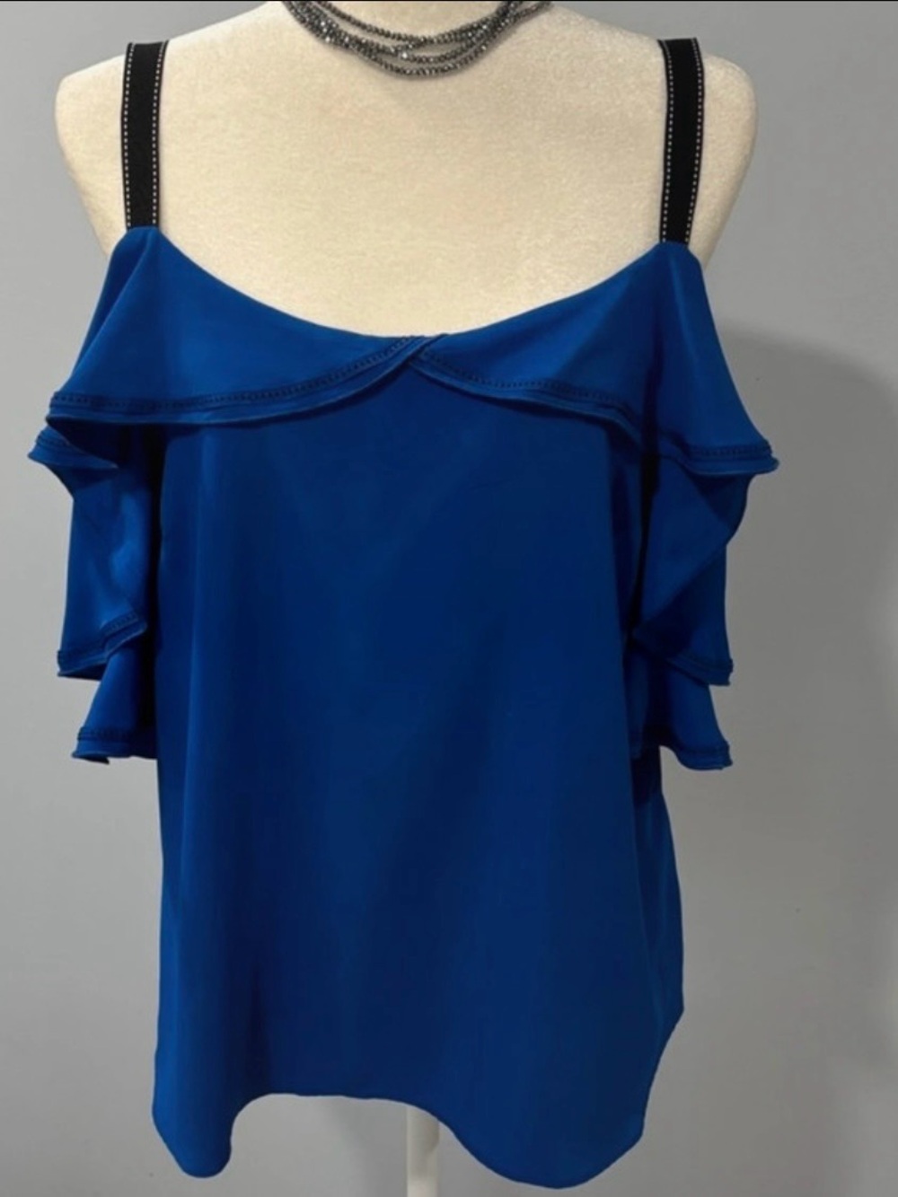 Gibson Latimer Royal Blue Off-Shoulder Ruffle Cami with Black Studded Straps